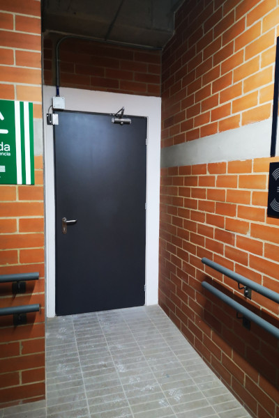 Proyectos oficinas Bogotá cortafuego y multiusos