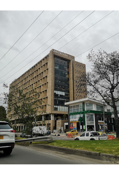 Proyecto edificio Universidad Autopista Norte con 124