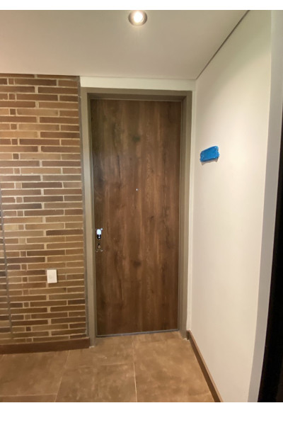 Proyecto Apartamentos Bogotá Puerta de seguridad